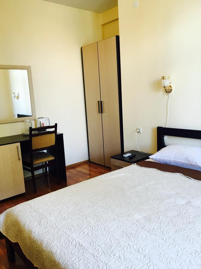 Киараз Старт Hotell Pizunda Exteriör bild