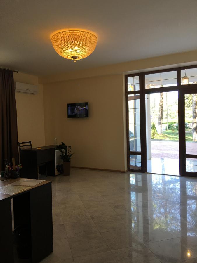 Киараз Старт Hotell Pizunda Exteriör bild