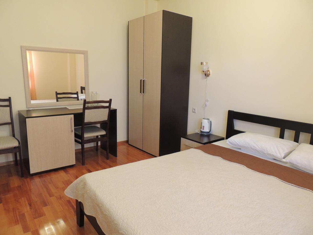 Киараз Старт Hotell Pizunda Exteriör bild